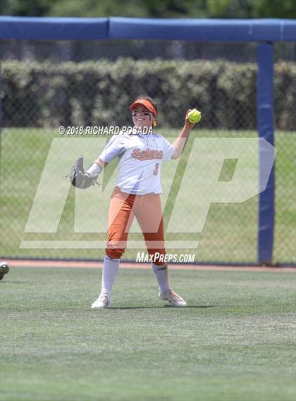 Thumbnail 3 in Dinuba vs. Selma (CIF DIII Final) photogallery.