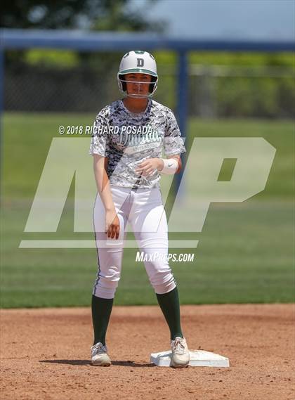 Thumbnail 3 in Dinuba vs. Selma (CIF DIII Final) photogallery.