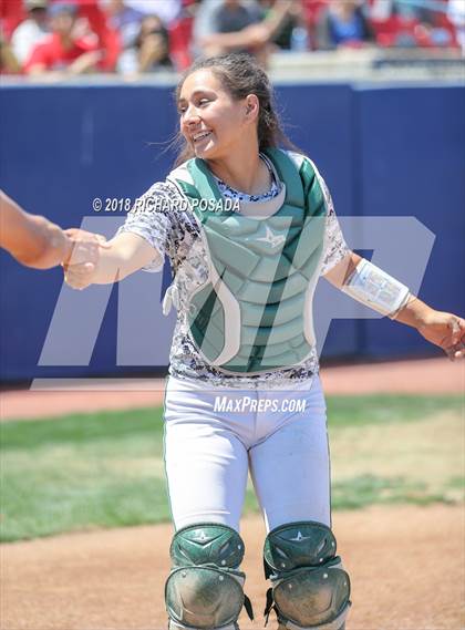 Thumbnail 1 in Dinuba vs. Selma (CIF DIII Final) photogallery.