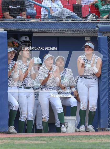 Thumbnail 1 in Dinuba vs. Selma (CIF DIII Final) photogallery.