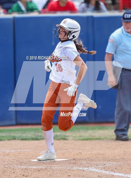 Thumbnail 3 in Dinuba vs. Selma (CIF DIII Final) photogallery.