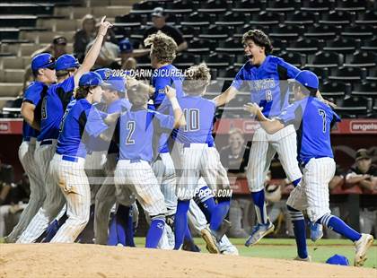 Thumbnail 2 in Salpointe Catholic vs Mesquite (AIA 4A Final) photogallery.