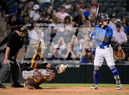 Thumbnail 2 in Salpointe Catholic vs Mesquite (AIA 4A Final) photogallery.