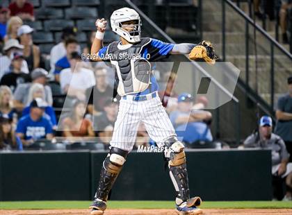 Thumbnail 3 in Salpointe Catholic vs Mesquite (AIA 4A Final) photogallery.