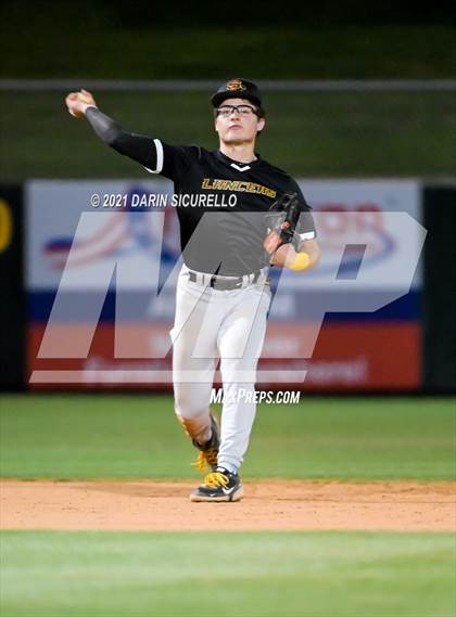 Thumbnail 2 in Salpointe Catholic vs Mesquite (AIA 4A Final) photogallery.