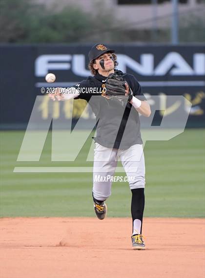 Thumbnail 3 in Salpointe Catholic vs Mesquite (AIA 4A Final) photogallery.