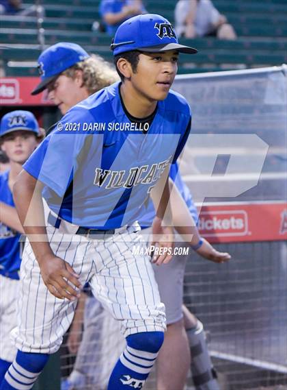 Thumbnail 3 in Salpointe Catholic vs Mesquite (AIA 4A Final) photogallery.