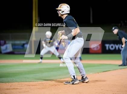 Thumbnail 2 in Salpointe Catholic vs Mesquite (AIA 4A Final) photogallery.