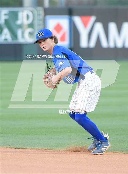 Thumbnail 2 in Salpointe Catholic vs Mesquite (AIA 4A Final) photogallery.