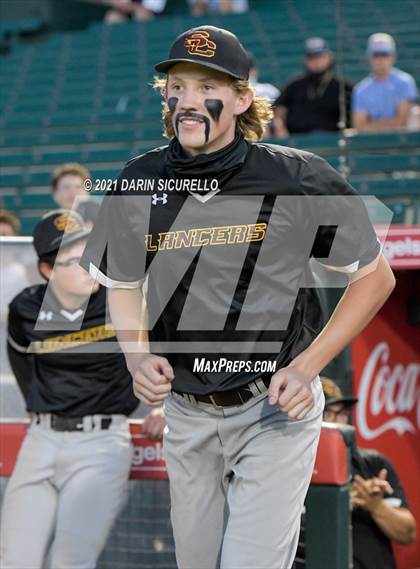 Thumbnail 3 in Salpointe Catholic vs Mesquite (AIA 4A Final) photogallery.