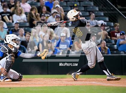Thumbnail 3 in Salpointe Catholic vs Mesquite (AIA 4A Final) photogallery.