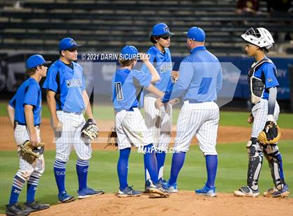 Thumbnail 3 in Salpointe Catholic vs Mesquite (AIA 4A Final) photogallery.