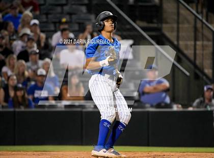 Thumbnail 3 in Salpointe Catholic vs Mesquite (AIA 4A Final) photogallery.