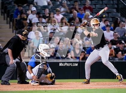 Thumbnail 3 in Salpointe Catholic vs Mesquite (AIA 4A Final) photogallery.