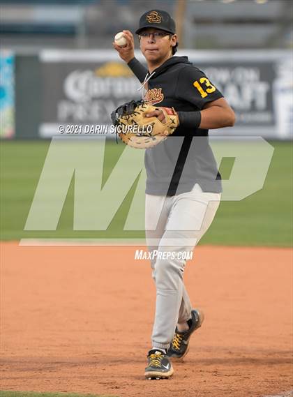 Thumbnail 1 in Salpointe Catholic vs Mesquite (AIA 4A Final) photogallery.