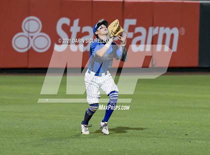 Thumbnail 1 in Salpointe Catholic vs Mesquite (AIA 4A Final) photogallery.