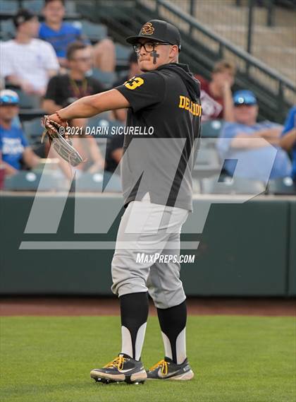 Thumbnail 1 in Salpointe Catholic vs Mesquite (AIA 4A Final) photogallery.