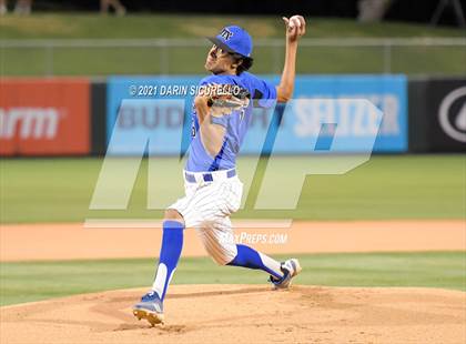 Thumbnail 1 in Salpointe Catholic vs Mesquite (AIA 4A Final) photogallery.