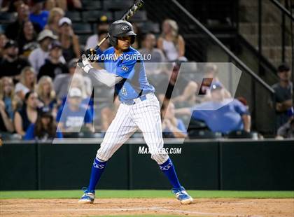 Thumbnail 3 in Salpointe Catholic vs Mesquite (AIA 4A Final) photogallery.