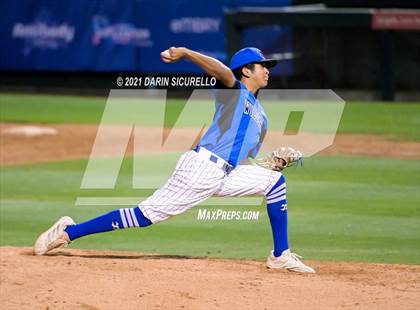Thumbnail 2 in Salpointe Catholic vs Mesquite (AIA 4A Final) photogallery.