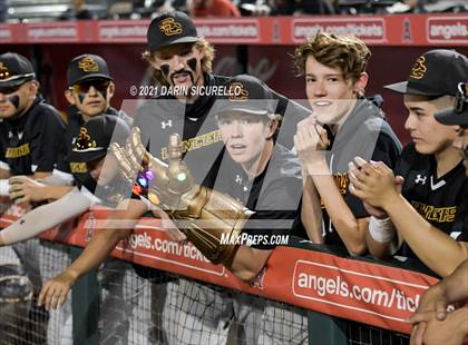 Thumbnail 3 in Salpointe Catholic vs Mesquite (AIA 4A Final) photogallery.