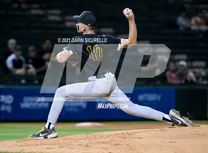 Thumbnail 1 in Salpointe Catholic vs Mesquite (AIA 4A Final) photogallery.
