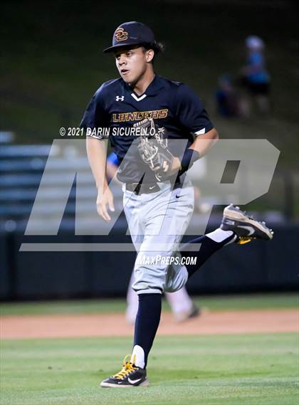 Thumbnail 2 in Salpointe Catholic vs Mesquite (AIA 4A Final) photogallery.