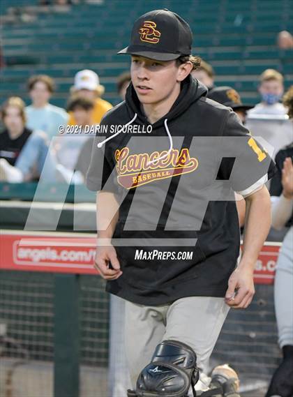Thumbnail 3 in Salpointe Catholic vs Mesquite (AIA 4A Final) photogallery.