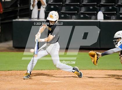 Thumbnail 1 in Salpointe Catholic vs Mesquite (AIA 4A Final) photogallery.