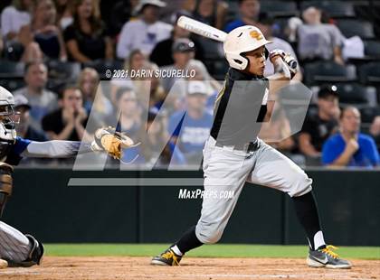 Thumbnail 1 in Salpointe Catholic vs Mesquite (AIA 4A Final) photogallery.