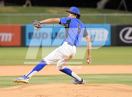 Thumbnail 2 in Salpointe Catholic vs Mesquite (AIA 4A Final) photogallery.