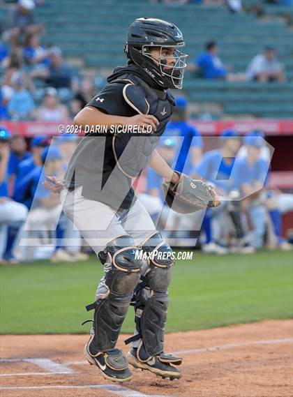 Thumbnail 3 in Salpointe Catholic vs Mesquite (AIA 4A Final) photogallery.
