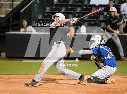 Thumbnail 2 in Salpointe Catholic vs Mesquite (AIA 4A Final) photogallery.