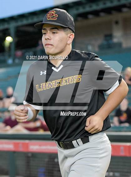 Thumbnail 3 in Salpointe Catholic vs Mesquite (AIA 4A Final) photogallery.