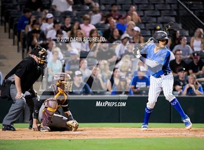 Thumbnail 1 in Salpointe Catholic vs Mesquite (AIA 4A Final) photogallery.