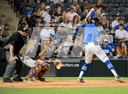 Thumbnail 3 in Salpointe Catholic vs Mesquite (AIA 4A Final) photogallery.