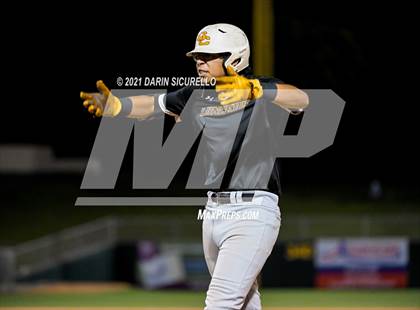 Thumbnail 3 in Salpointe Catholic vs Mesquite (AIA 4A Final) photogallery.