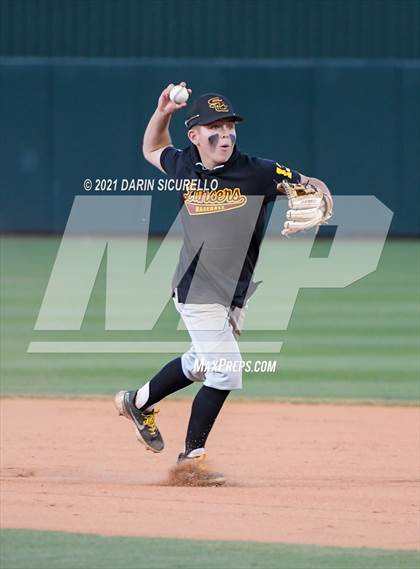Thumbnail 3 in Salpointe Catholic vs Mesquite (AIA 4A Final) photogallery.