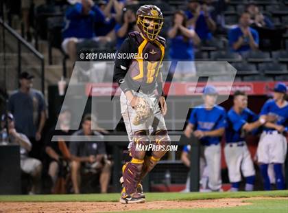 Thumbnail 2 in Salpointe Catholic vs Mesquite (AIA 4A Final) photogallery.