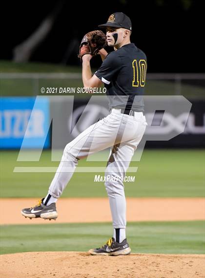 Thumbnail 1 in Salpointe Catholic vs Mesquite (AIA 4A Final) photogallery.