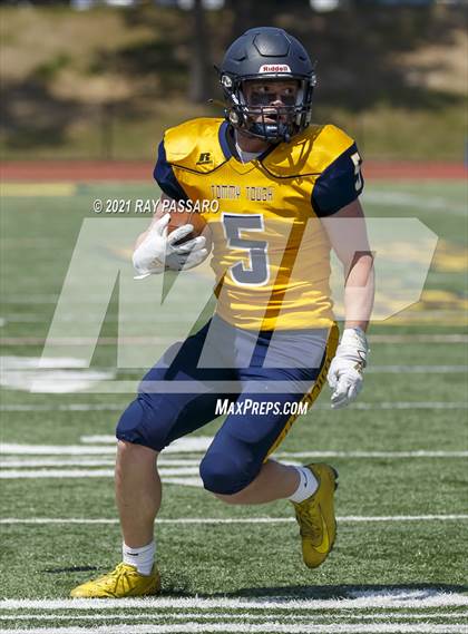 Thumbnail 1 in Mount Sinai @ Shoreham-Wading River (Conference IV Championship) photogallery.