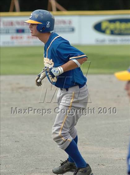 Thumbnail 1 in Haddam-Killingworth vs. Holy Cross (CIAC Class M Quarterfinal) photogallery.