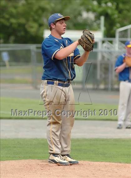 Thumbnail 3 in Haddam-Killingworth vs. Holy Cross (CIAC Class M Quarterfinal) photogallery.