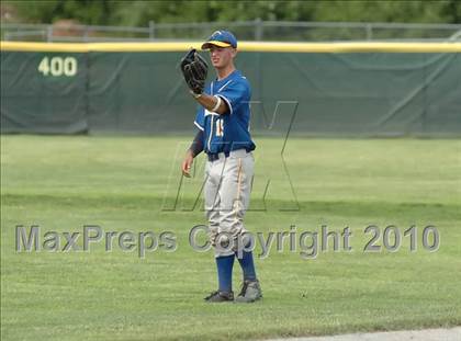 Thumbnail 3 in Haddam-Killingworth vs. Holy Cross (CIAC Class M Quarterfinal) photogallery.