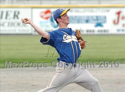 Thumbnail 1 in Haddam-Killingworth vs. Holy Cross (CIAC Class M Quarterfinal) photogallery.