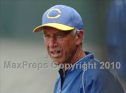 Thumbnail 3 in Haddam-Killingworth vs. Holy Cross (CIAC Class M Quarterfinal) photogallery.