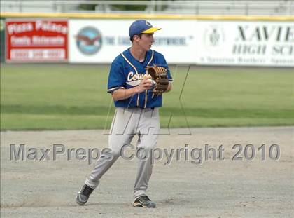 Thumbnail 2 in Haddam-Killingworth vs. Holy Cross (CIAC Class M Quarterfinal) photogallery.
