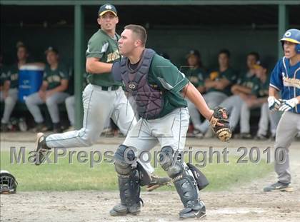 Thumbnail 3 in Haddam-Killingworth vs. Holy Cross (CIAC Class M Quarterfinal) photogallery.