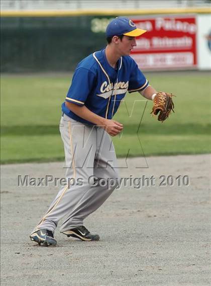Thumbnail 1 in Haddam-Killingworth vs. Holy Cross (CIAC Class M Quarterfinal) photogallery.