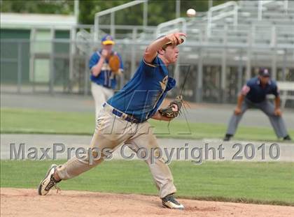 Thumbnail 2 in Haddam-Killingworth vs. Holy Cross (CIAC Class M Quarterfinal) photogallery.